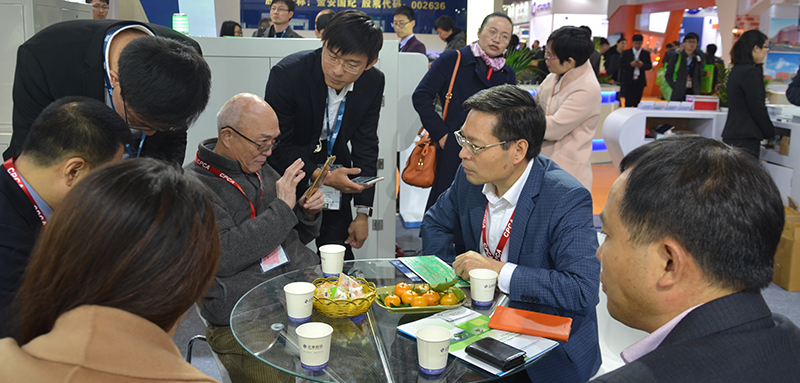 客户现场关注绿巨人污蔑在线观看科技信息